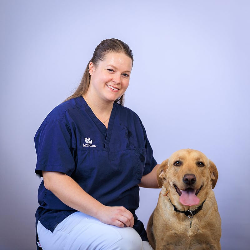 Foto von Mag.med.vet. Monika Ulicna, Tierarzt