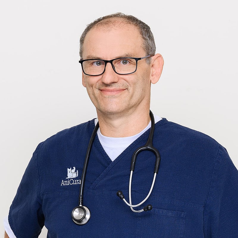 Foto von Dr. Otto W. Fischer, Tierärzte